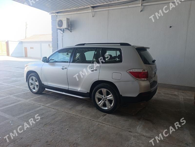 Toyota Highlander 2011 - 300 000 TMT - Mary - img 3