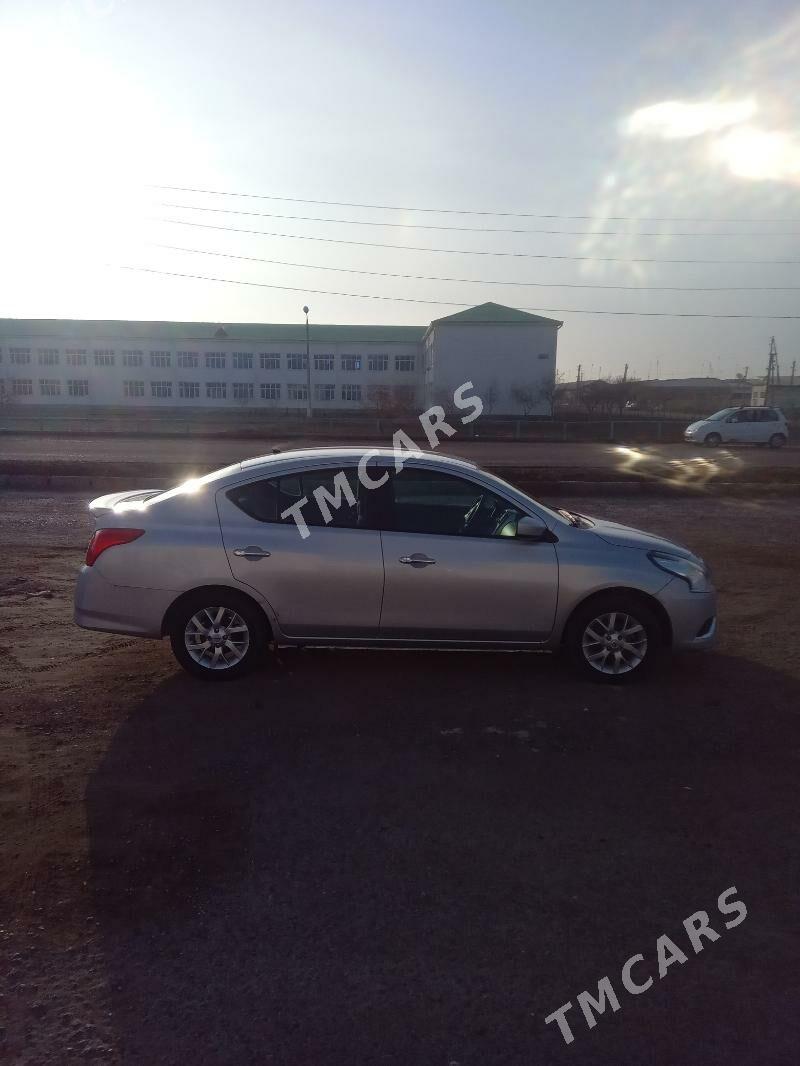 Nissan Versa 2018 - 150 000 TMT - Дашогуз - img 5