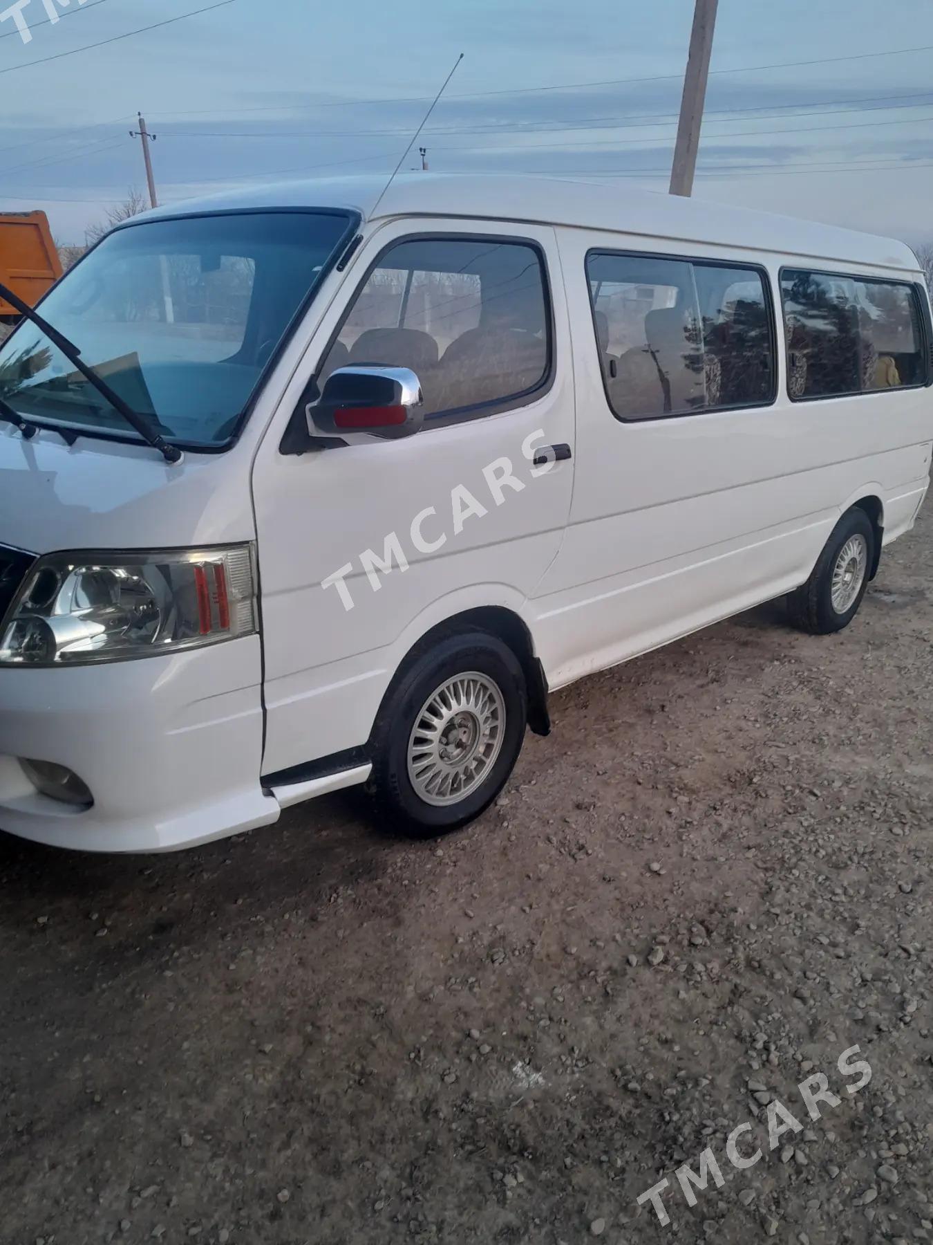 Toyota Hiace 2011 - 98 000 TMT - Мары - img 2