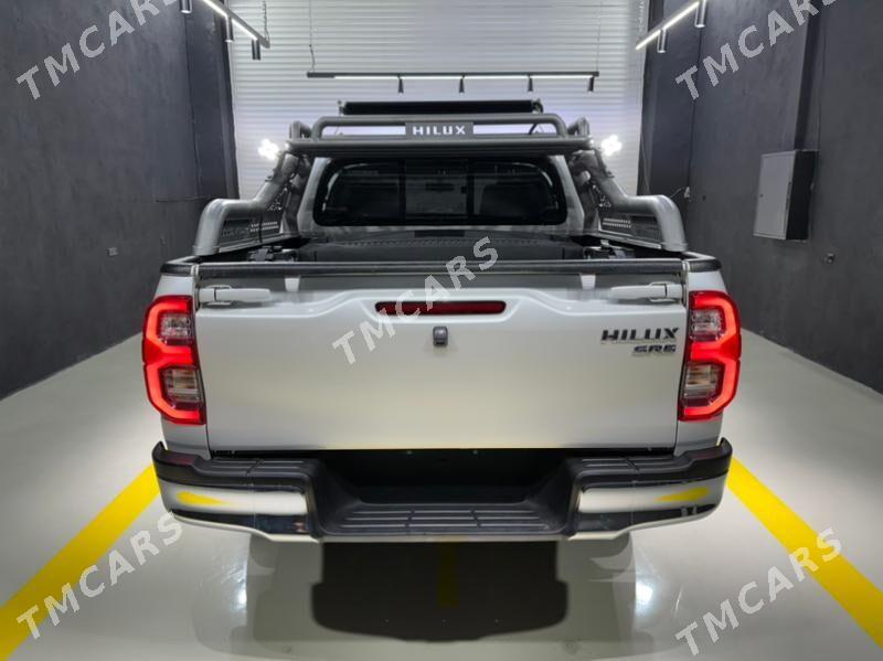 Toyota Hilux 2023 - 590 000 TMT - Aşgabat - img 2