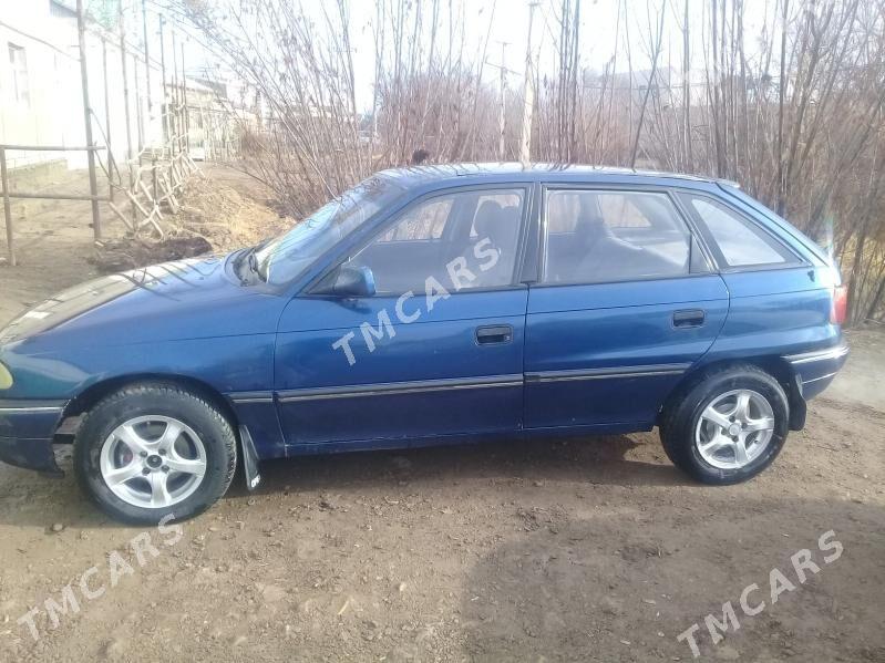 Opel Astra 1992 - 28 000 TMT - Köneürgenç - img 3