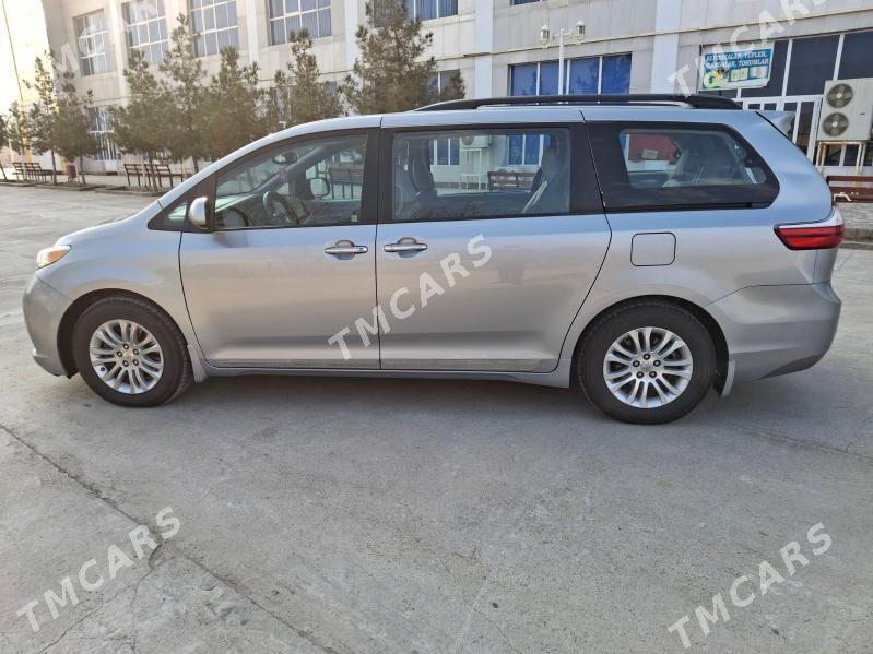 Toyota Sienna 2016 - 375 000 TMT - Мары - img 4