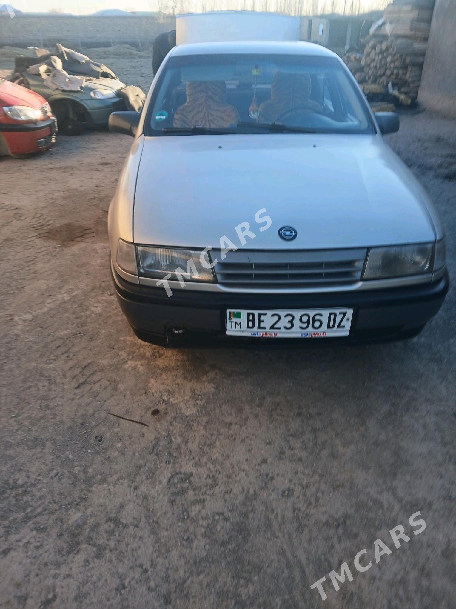 Opel Vectra 1991 - 30 000 TMT - Губадаг - img 2