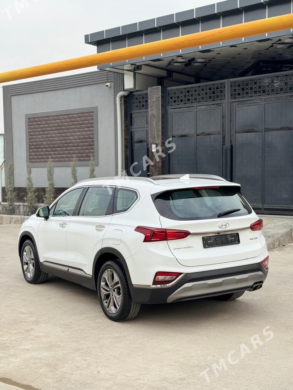 Hyundai Santa Fe 2020 - 320 000 TMT - Garadamak Şor - img 3