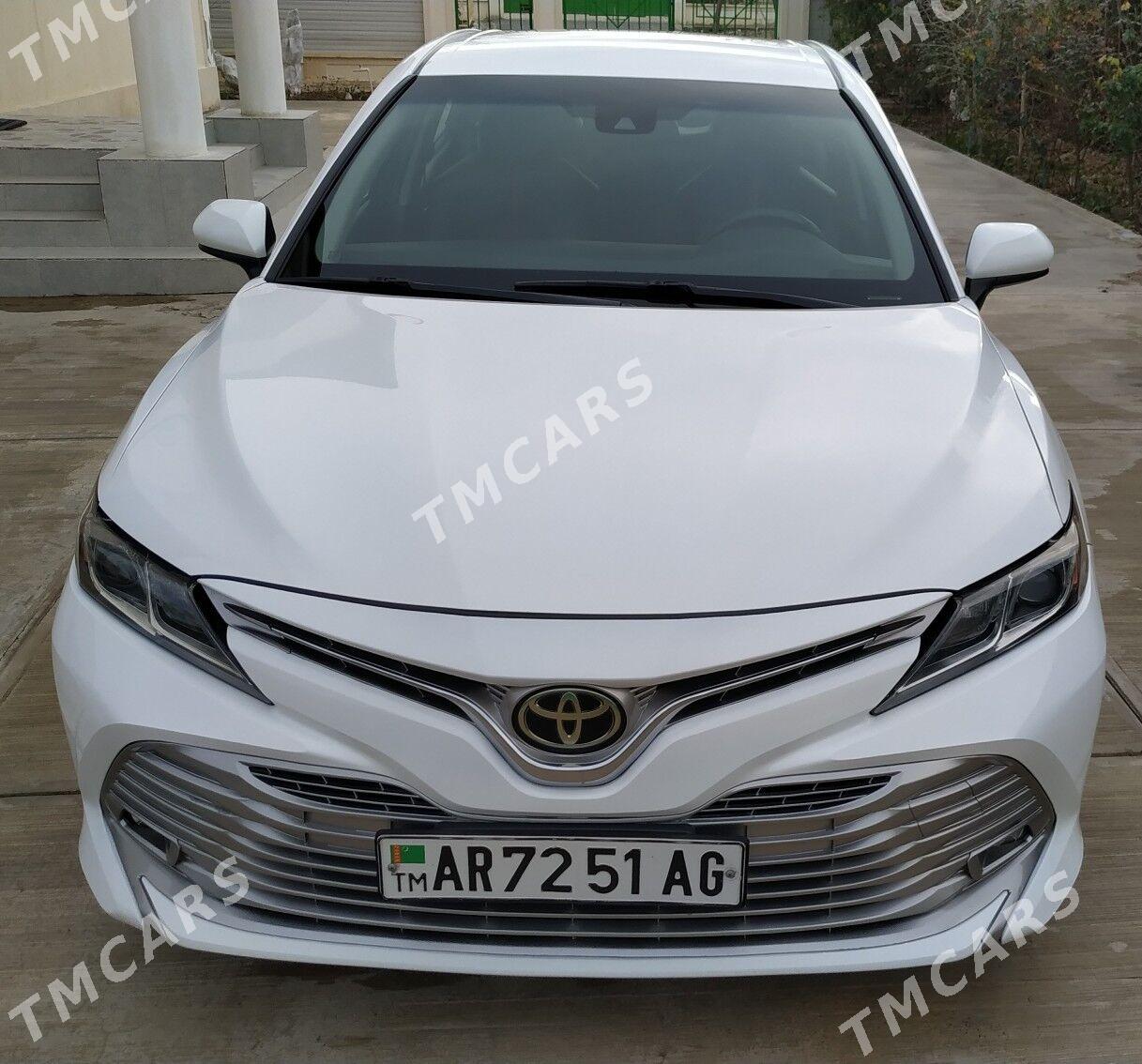 Toyota Camry 2018 - 320 000 TMT - Ашхабад - img 4