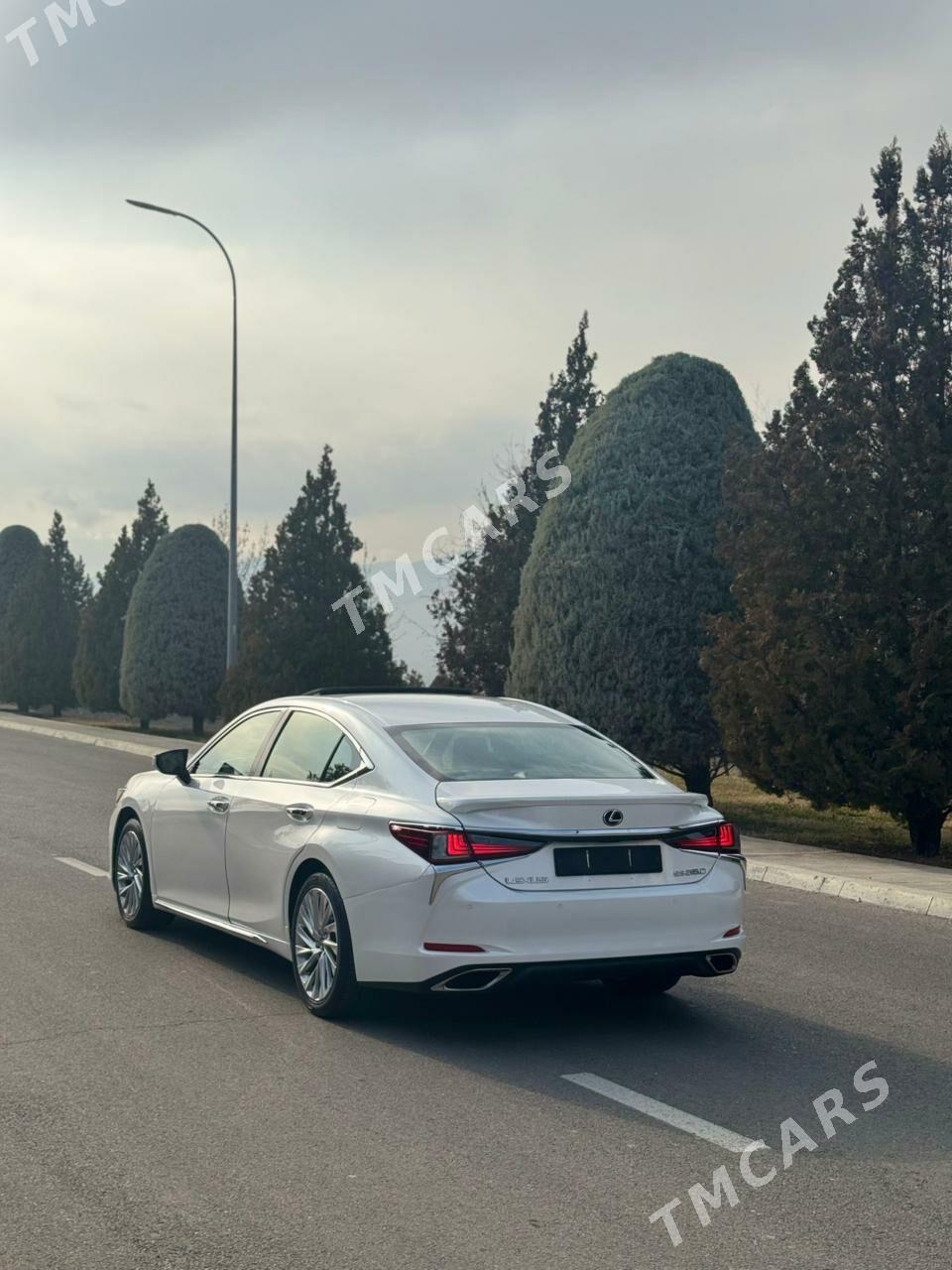 Lexus ES 350 2019 - 507 000 TMT - Гарадамак Шор - img 3