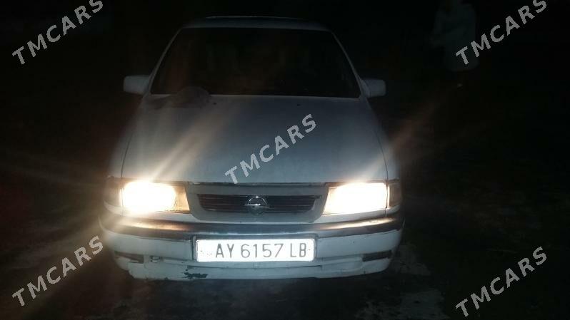 Opel Vectra 1994 - 26 000 TMT - Фарап - img 2