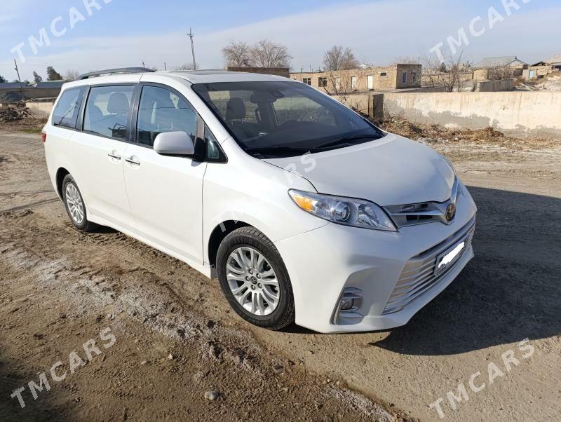 Toyota Sienna 2020 - 450 000 TMT - Байрамали - img 2