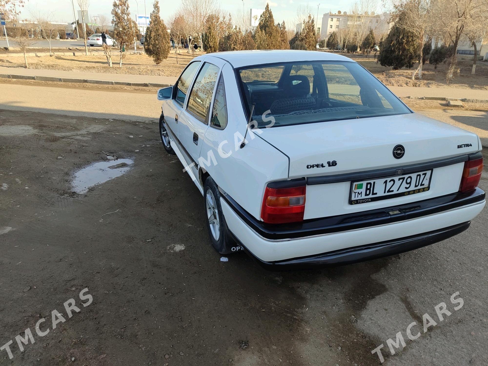 Opel Vectra 1992 - 30 000 TMT - Дашогуз - img 2