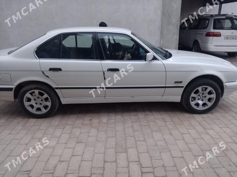 BMW 530 1995 - 60 000 TMT - Гурбансолтан Едже - img 2