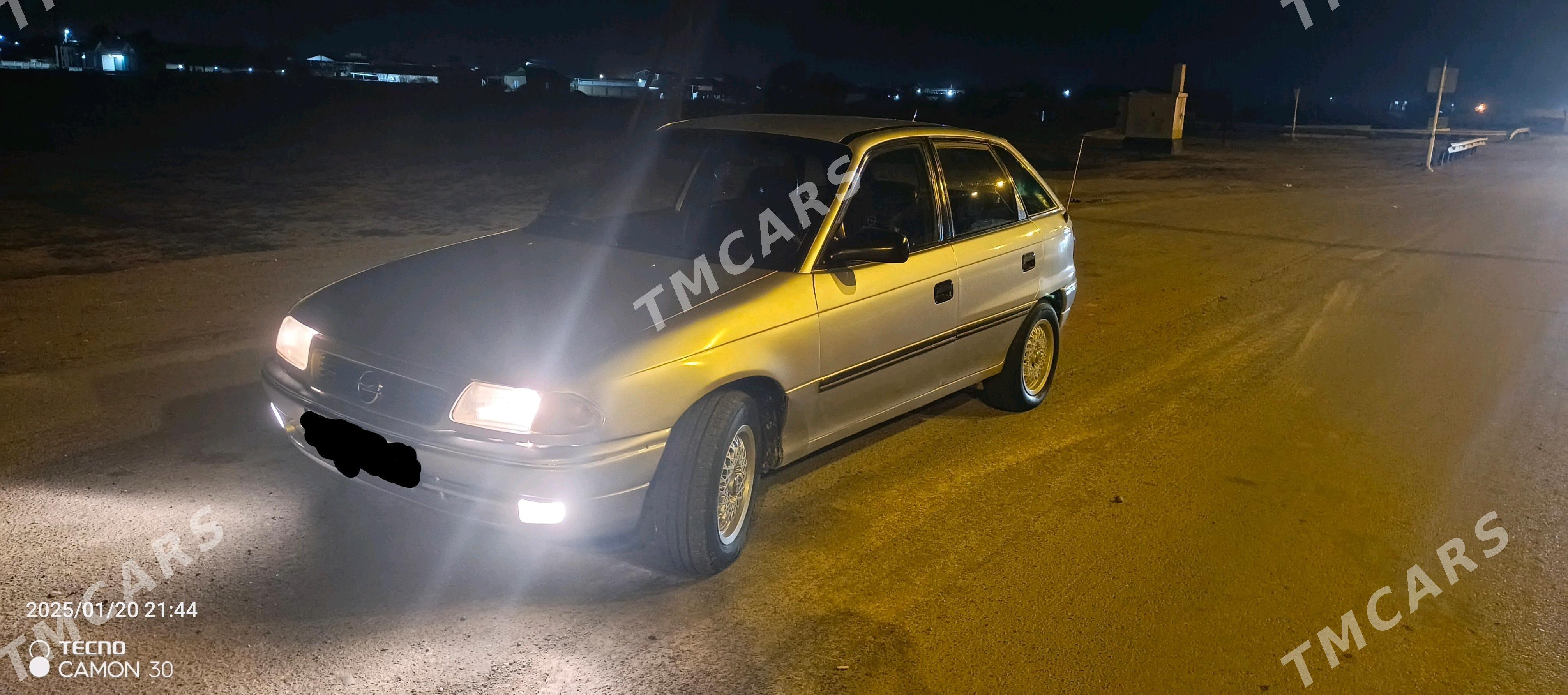 Opel Astra 1992 - 30 000 TMT - Мары - img 3