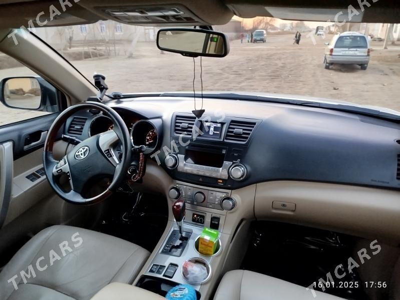 Toyota Highlander 2012 - 345 000 TMT - Köneürgenç - img 3