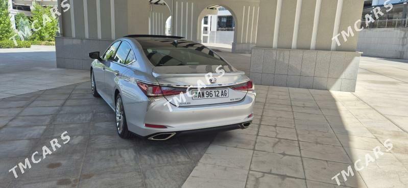 Lexus ES 350 2019 - 690 000 TMT - 30 мкр - img 4