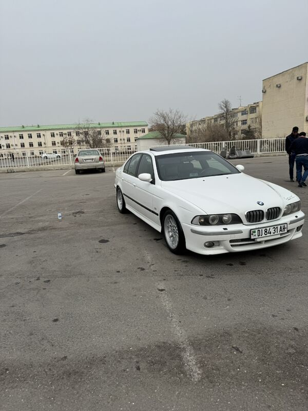 BMW E39 2001 - 110 000 TMT - ул. Подвойского (Битарап Туркменистан шаёлы) - img 5