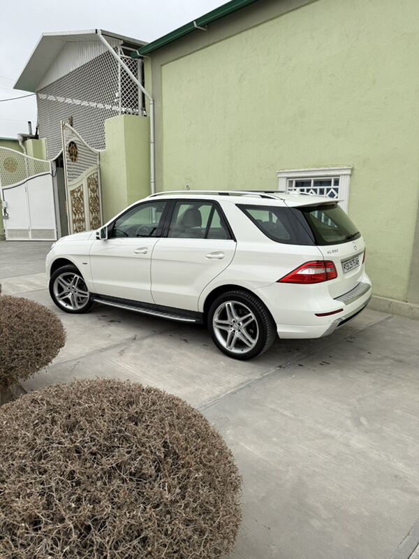 Mercedes-Benz ML350 2013 - 600 000 TMT - Aşgabat - img 10