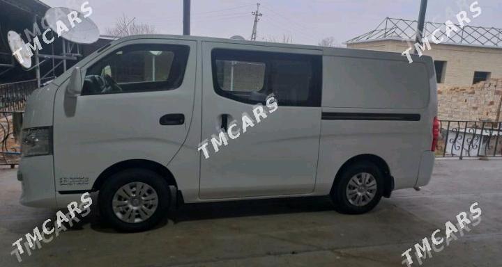 Nissan Urvan 2019 - 295 000 TMT - Mary - img 7