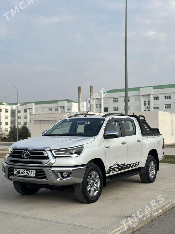 Toyota Hilux 2024 - 600 000 TMT - Ашхабад - img 6