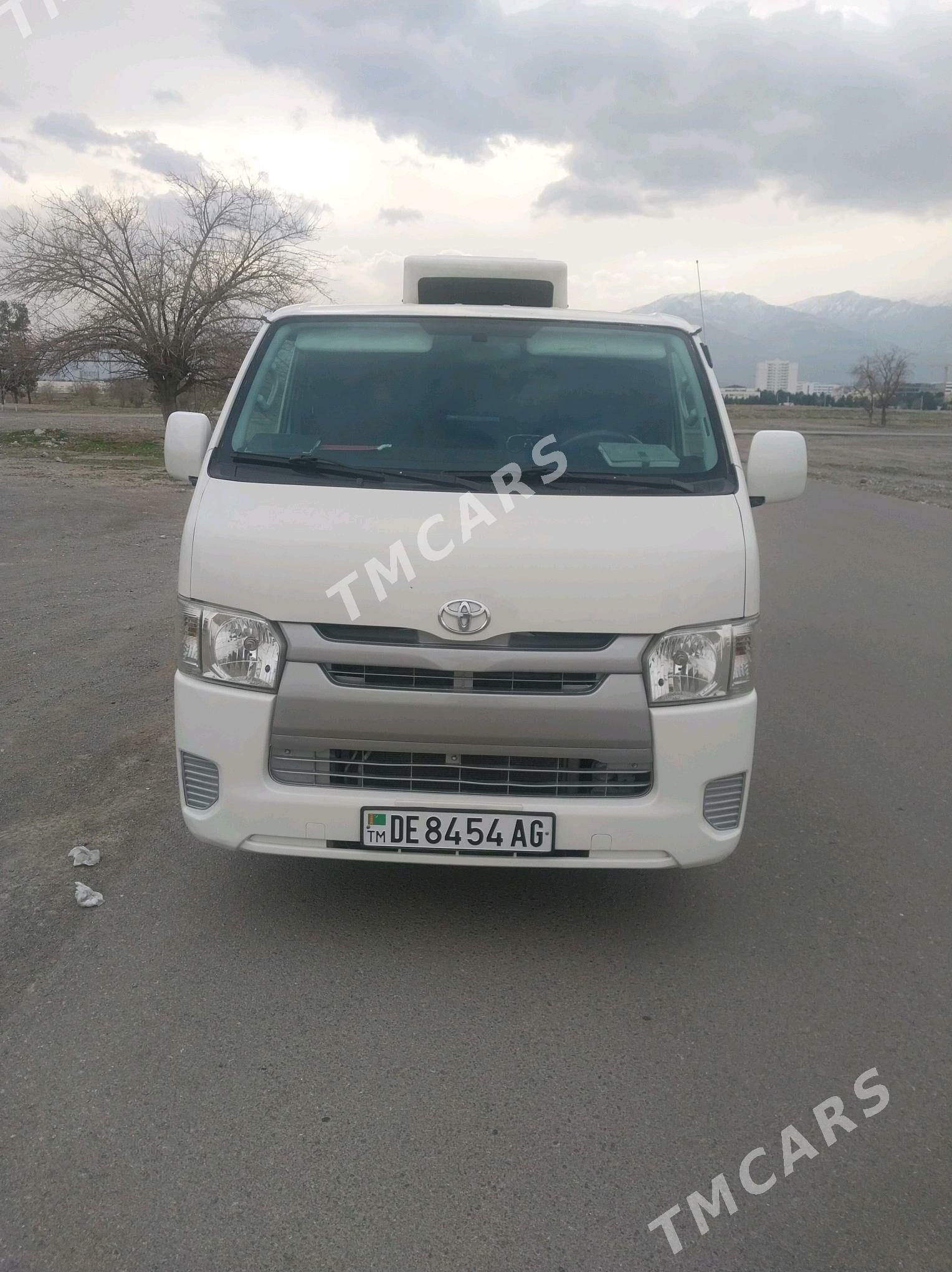 Toyota Hiace 2014 - 290 000 TMT - Aşgabat - img 2