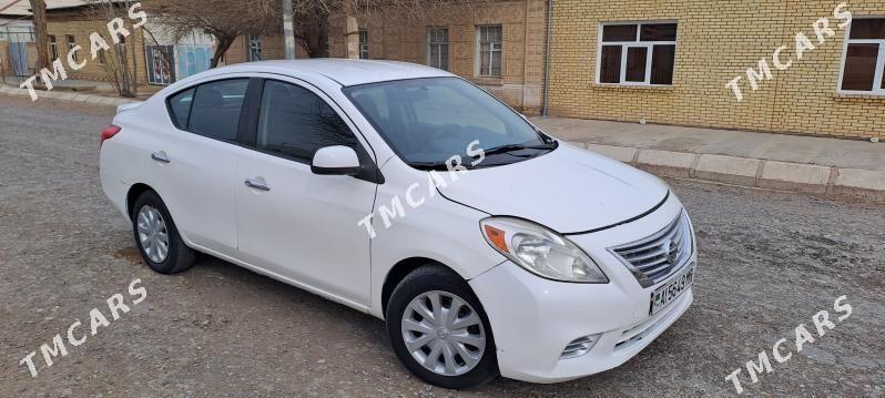 Nissan Versa 2012 - 83 000 TMT - Байрамали - img 7