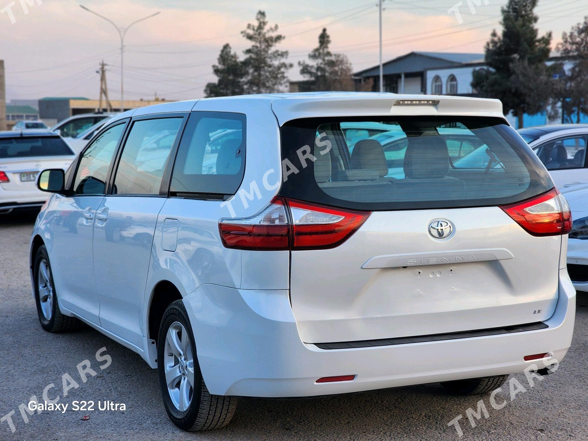 Toyota Sienna 2017 - 350 000 TMT - Мары - img 4