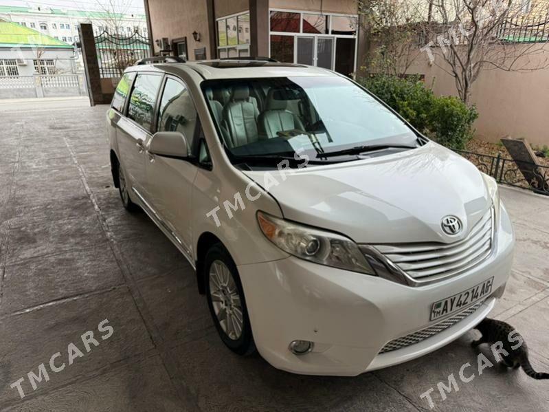 Toyota Sienna 2011 - 285 000 TMT - Гуртли - img 4