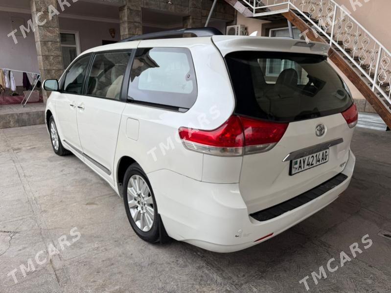 Toyota Sienna 2011 - 285 000 TMT - Гуртли - img 6