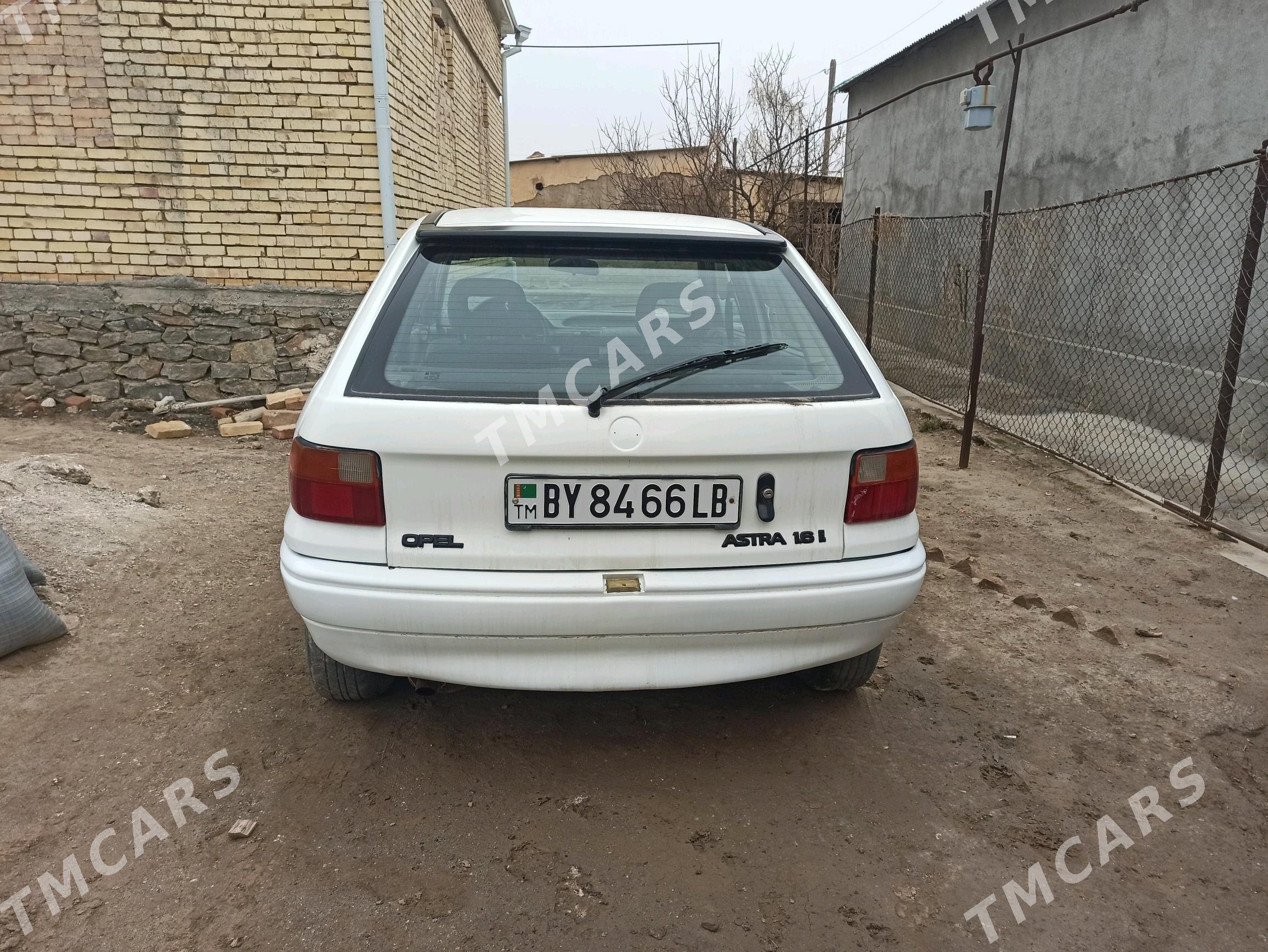 Opel Astra 1993 - 20 000 TMT - Köýtendag - img 3