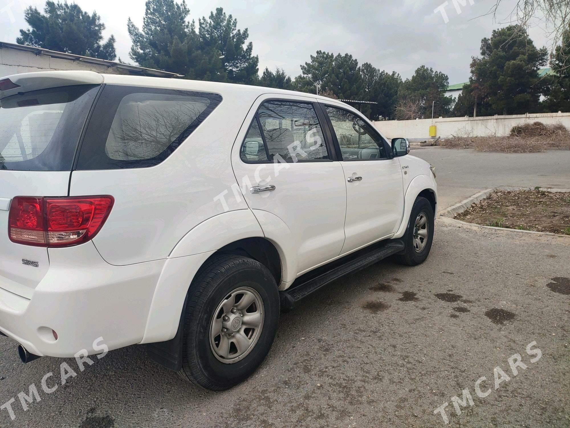 Toyota Fortuner 2008 - 230 000 TMT - Aşgabat - img 4