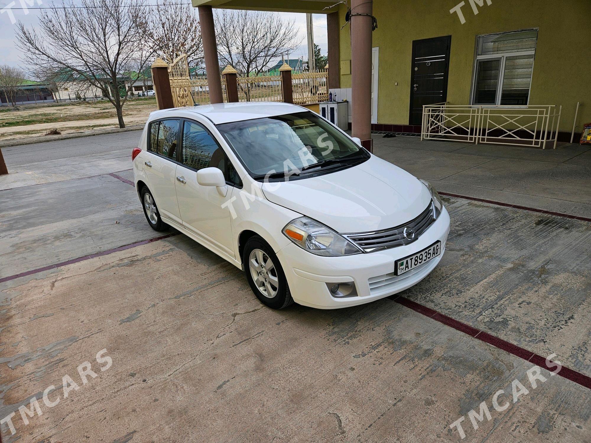 Nissan Versa 2010 - 117 000 TMT - Ашхабад - img 2