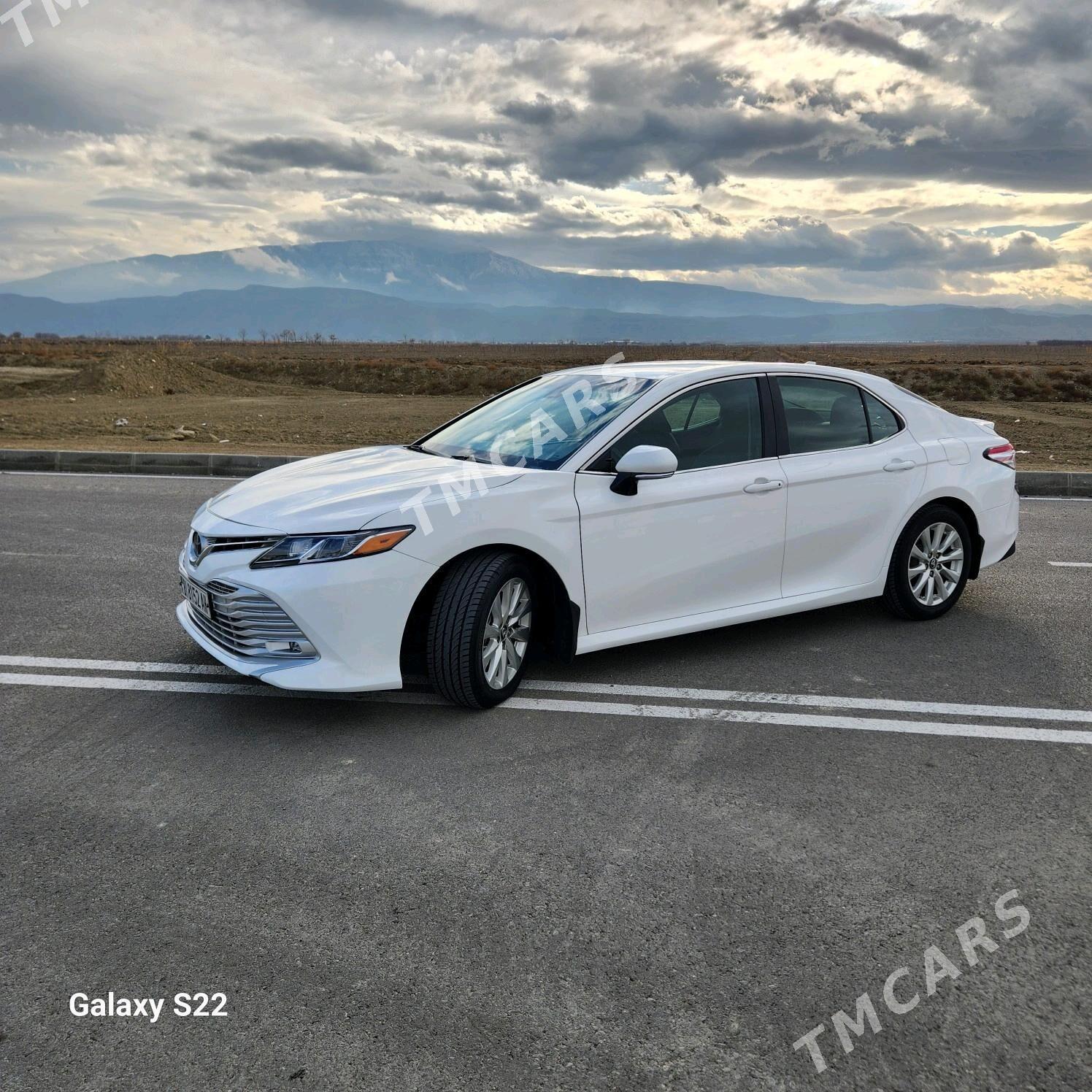 Toyota Camry 2018 - 260 000 TMT - Гёкдепе - img 3