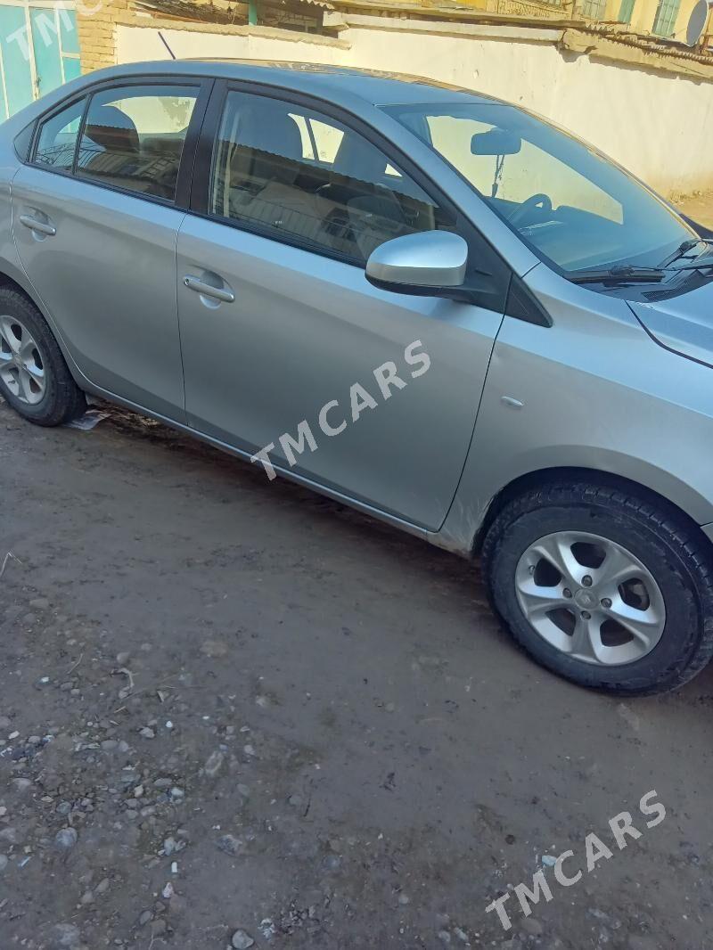 Toyota Yaris 2014 - 150 000 TMT - Kaka - img 5