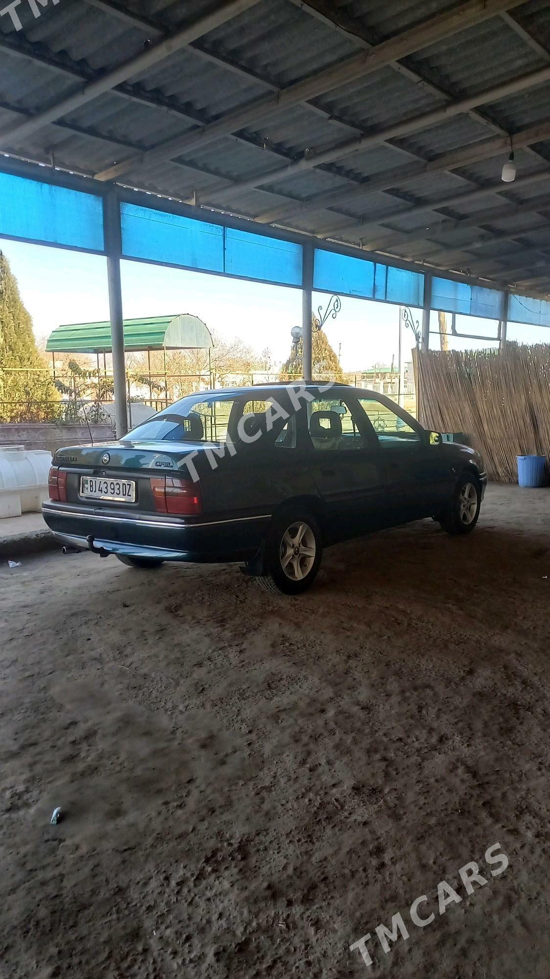 Opel Vectra 1994 - 34 000 TMT - Губадаг - img 2