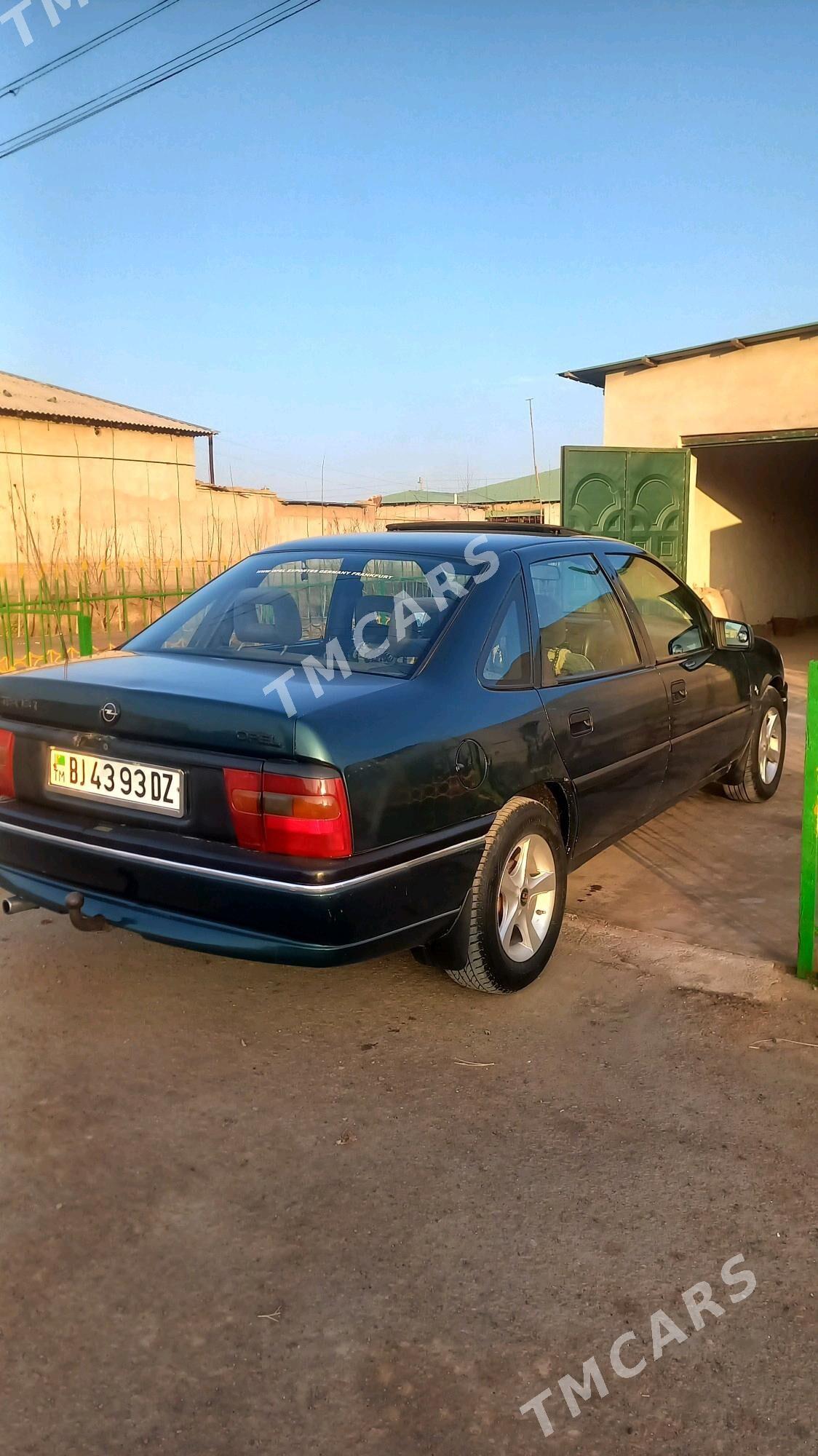 Opel Vectra 1994 - 34 000 TMT - Губадаг - img 3