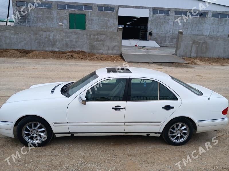 Mercedes-Benz E320 1996 - 55 000 TMT - Aşgabat - img 2