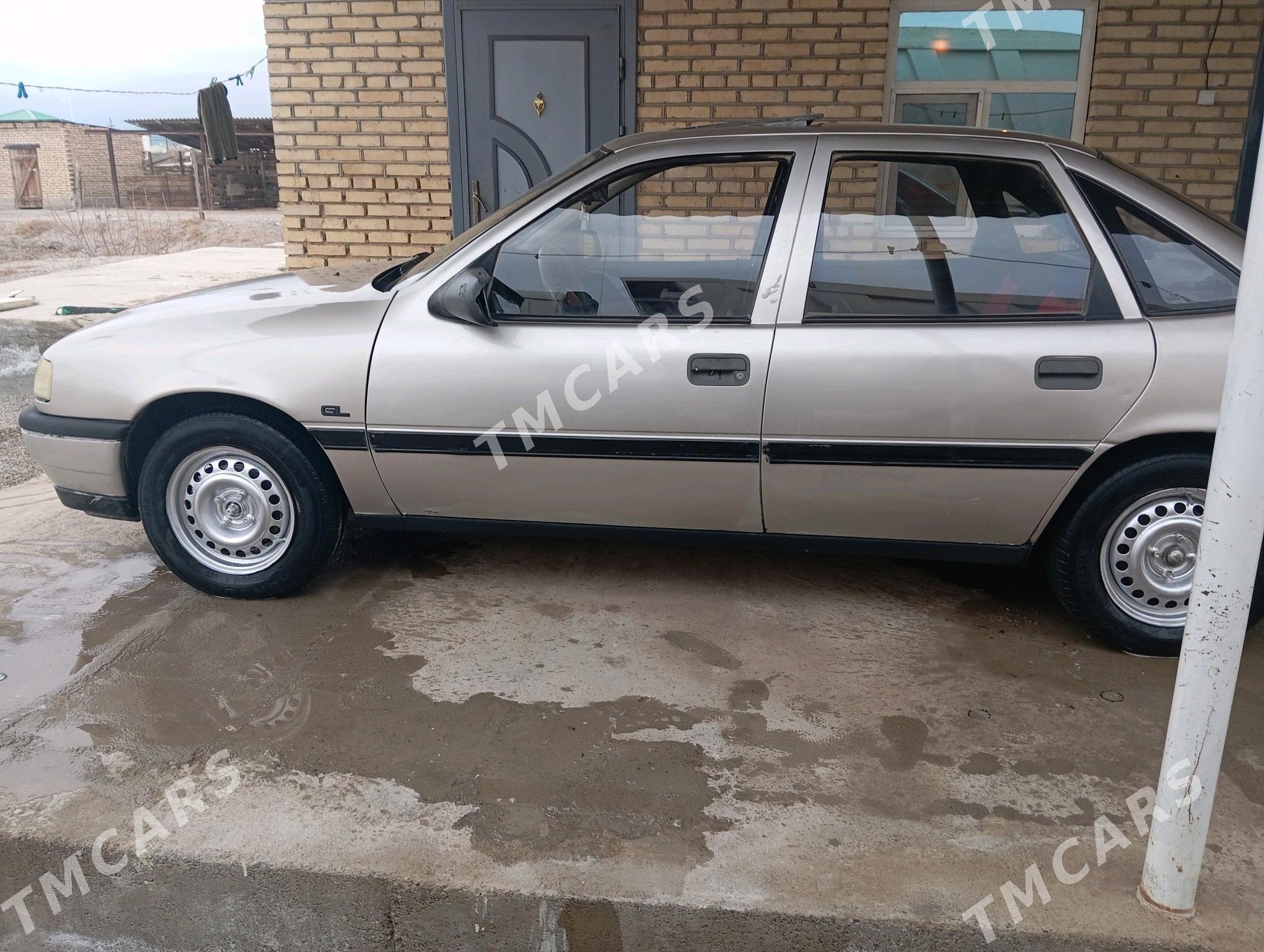 Opel Vectra 1991 - 35 000 TMT - Kaka - img 3