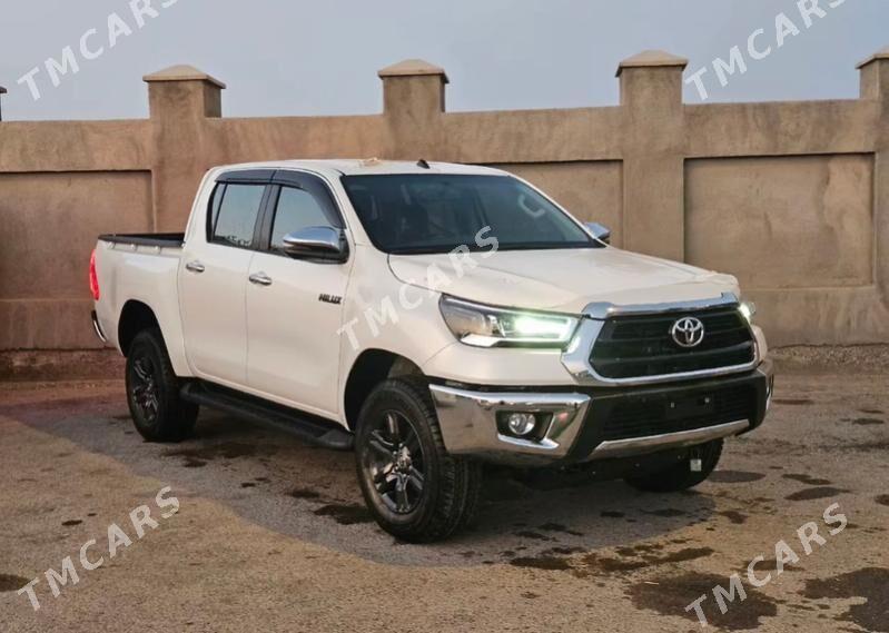 Toyota Hilux 2024 - 745 000 TMT - Ашхабад - img 2