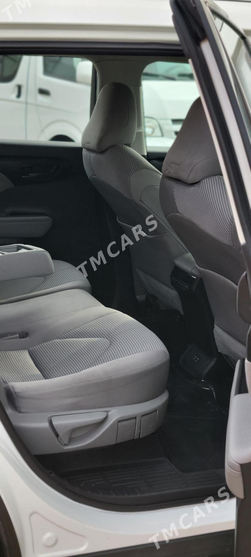 Toyota Highlander 2021 - 480 000 TMT - Мары - img 6