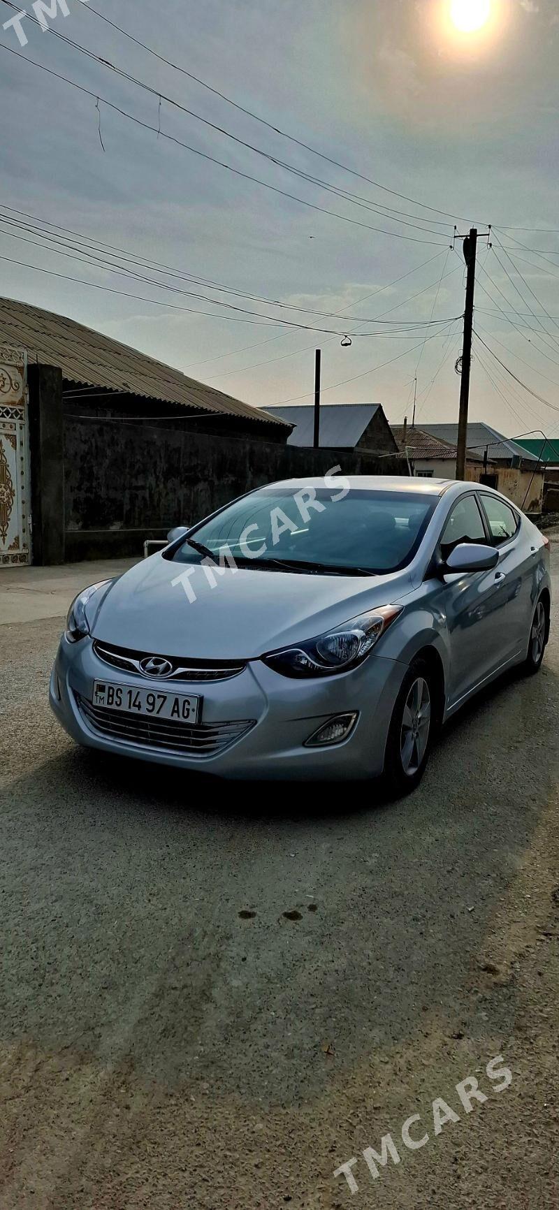 Hyundai Elantra 2012 - 150 000 TMT - ул. Туркменбаши шаёлы (Ленина) - img 3