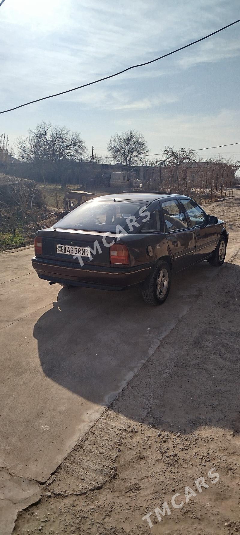 Opel Vectra 1991 - 25 000 TMT - Байрамали - img 3