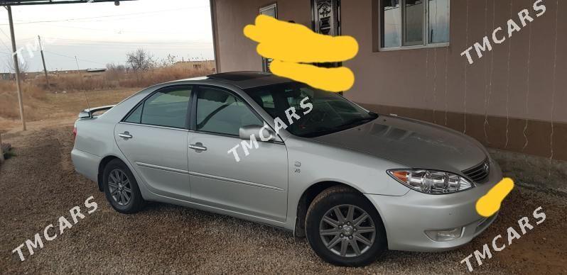 Toyota Camry 2004 - 150 000 TMT - Baýramaly - img 3