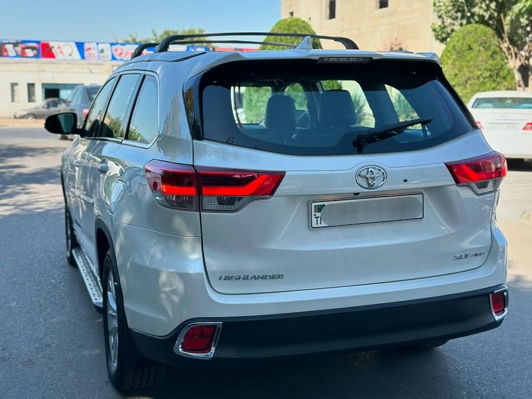 Toyota Highlander 2018 - 450 000 TMT - Aşgabat - img 6