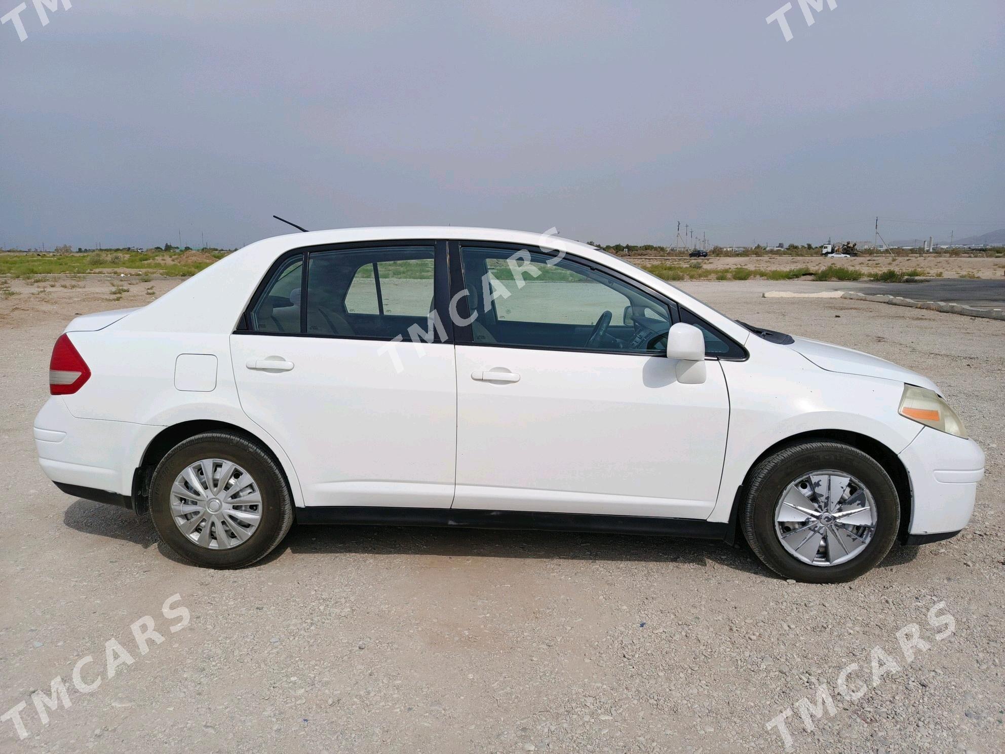 Nissan Versa 2010 - 90 000 TMT - Балканабат - img 2