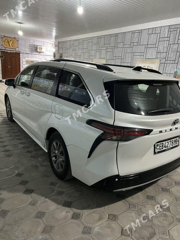 Toyota Sienna 2021 - 560 000 TMT - Мары - img 3