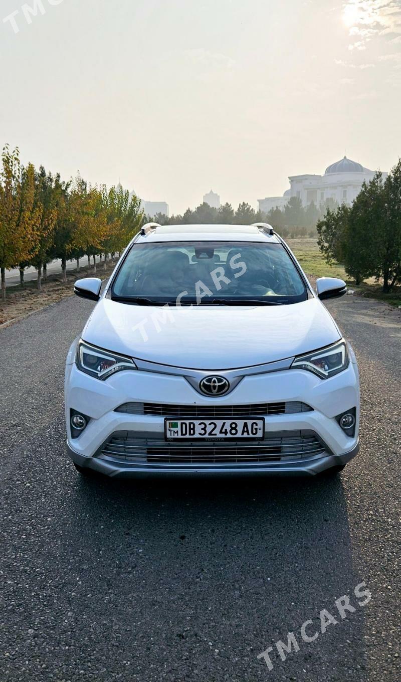 Toyota RAV4 2018 - 298 000 TMT - Aşgabat - img 9