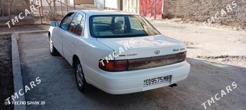 Toyota Camry 1993 - 50 000 TMT - Мары - img 2