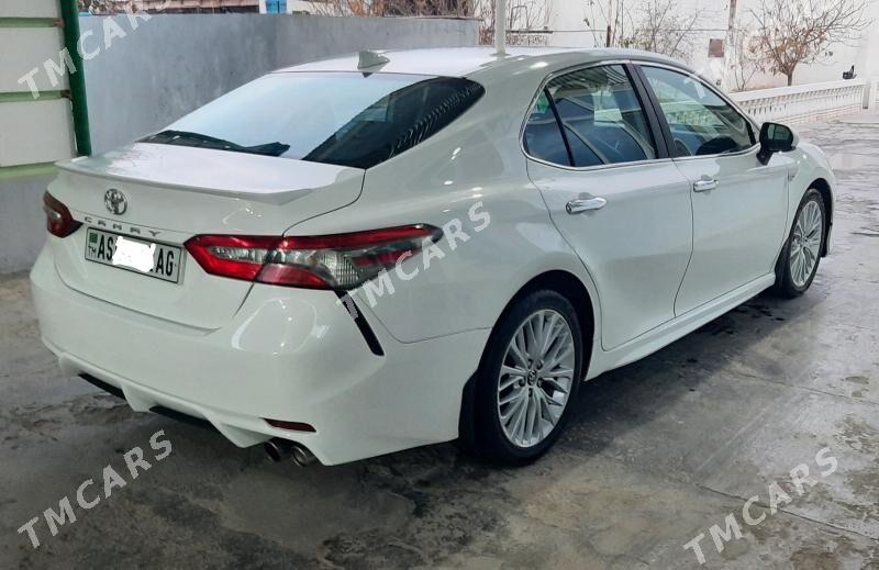 Toyota Camry 2019 - 280 000 TMT - Herrikgala - img 3