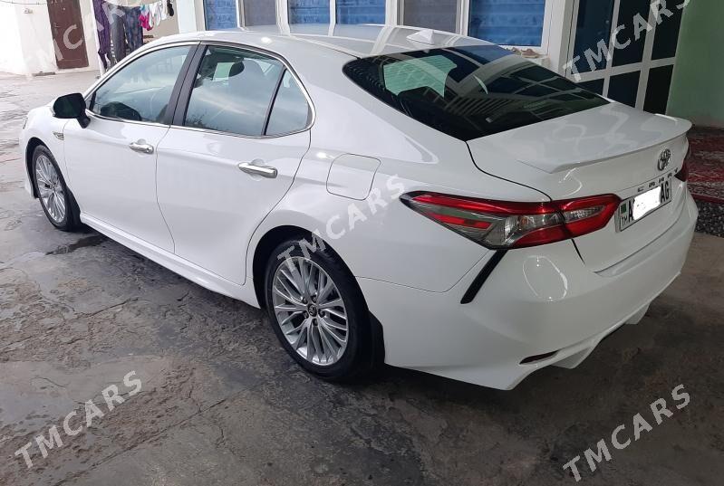 Toyota Camry 2019 - 280 000 TMT - Herrikgala - img 4