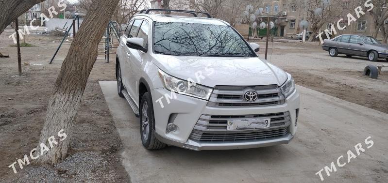 Toyota Highlander 2015 - 360 000 TMT - Türkmenabat - img 2