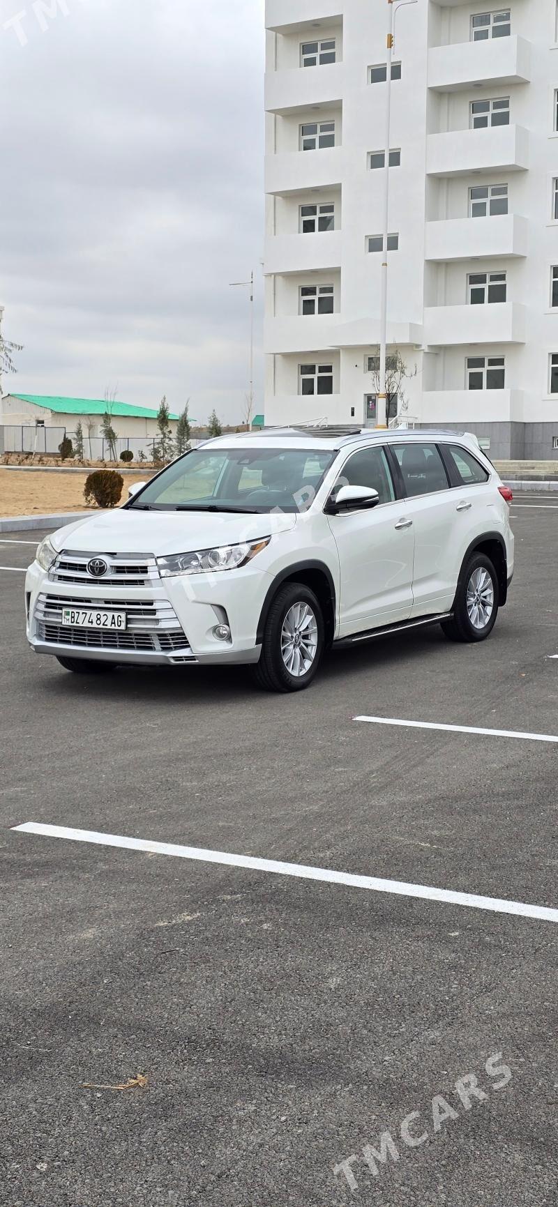 Toyota Highlander 2019 - 395 000 TMT - Бедев - img 2