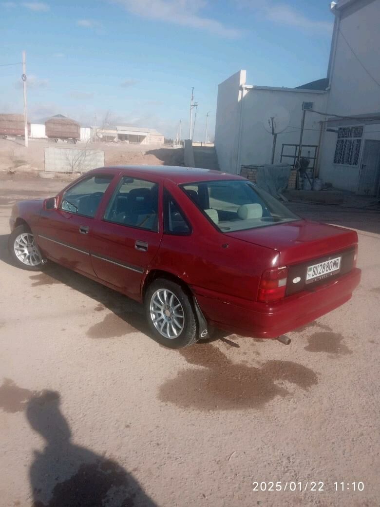 Opel Vectra 1990 - 25 000 TMT - Мургап - img 2